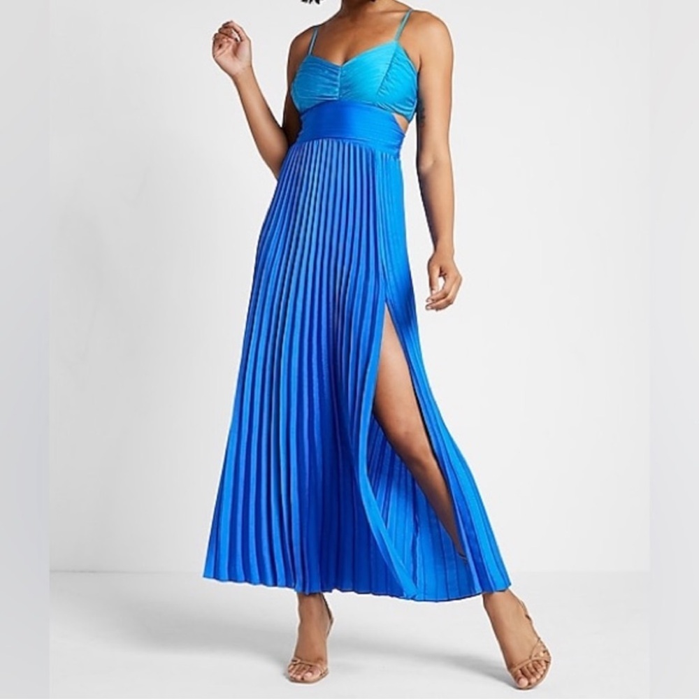 EXPRESS PLEATED COLOR BLOCK SIDE CUTOUT MAXI DRESS